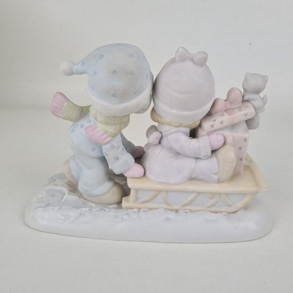 Precious Moments E-0501 Sharing Our Season Together Boy Girl Sled Cats Figure - Picture 3 of 5